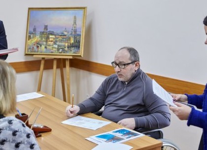 Геннадий Кернес начал выездные приемы в районах Харькова