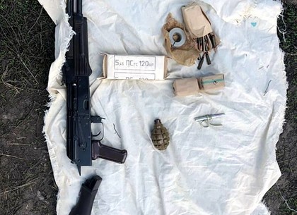 На Харьковщине правоохранители обнаружили у мужчины арсенал оружия
