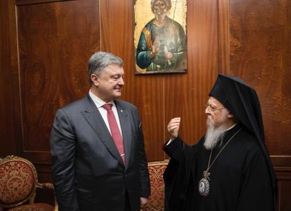Порошенко: Патриарх автокефальной православной церкви будет избираться в Украине