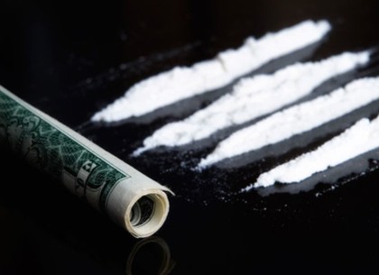 Прокуратура утвердила обвинение организованной группе, которую задержали при попытке сбыта килограмма кокаина