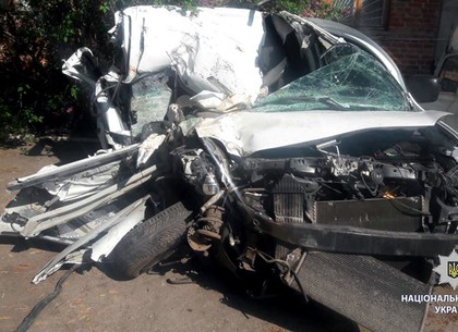 На Харьковщине пьяный водитель врезался в автомобиль - погибла женщина