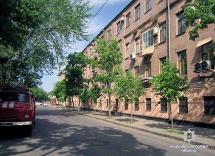 Полицейские Харькова задержали мужчину за ложное сообщение о заминировании кондитерской фабрики