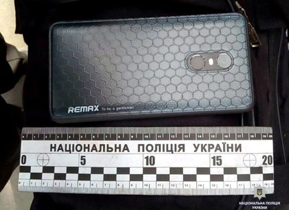 Полицейские Харькова разоблачили мужчину в совершении грабежа