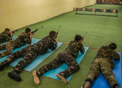 В Харькове определили лучших школьников в военно-спортивной подготовке