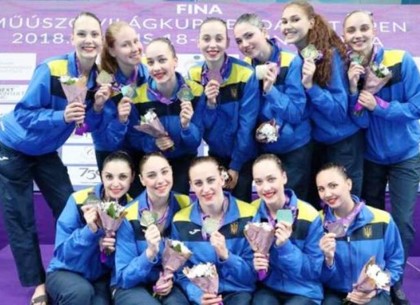 Харьковские синхронистки завоевали 8 наград на Мировой серии в Будапеште