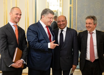 Порошенко призвал главу ЕБРР удвоить объемы финансирования проектов в Украине