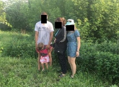Семья с двумя детьми решила «срезать» дорогу в Россию