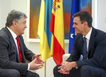 Порошенко: Украина и Испания договорились активизировать сотрудничество по разным направлениям