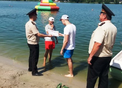 В Харькове спасатели провели профилактический рейд на Журавлевском водохранилище (ФОТО)