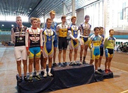 Харьковские велогонщики привезли награды с чемпионата Украины