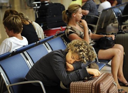 В Раде предлагают предусмотреть компенсацию пассажирам в случае задержки рейса свыше 3 часов