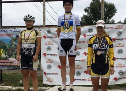 Харьковские велосипедисты завоевали 14 золотых наград в серии национальных стартов