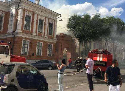 Результаты огненной стихии в центре Харькова (ВИДЕО)