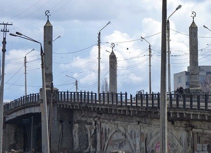 Обрушение моста в Генуе станет наукой реконструкторам Балашовского и других мостов в Харькове