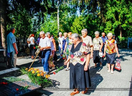 В Индустриальном районе почтили память освободителей Харькова