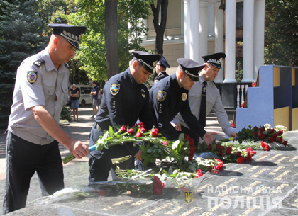Правоохранители почтили память погибших коллег (ФОТО)
