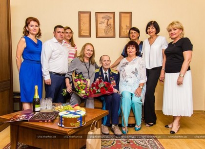 Герои Второй мировой принимают поздравления с Днем освобождения Харькова