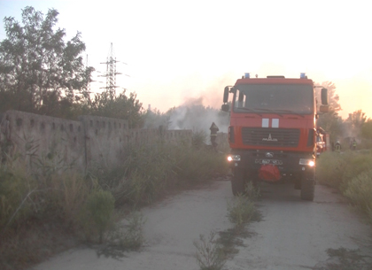 С пожаром в Харькове боролись пять часов (ФОТО, ВИДЕО)