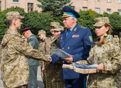 В Харькове состоялся юбилейный 10 выпуск слушателей, прошедших обучение на курсах военной подготовки (ФОТО)