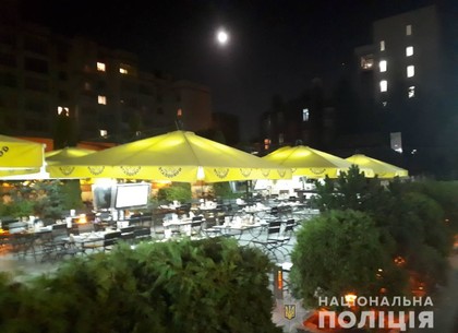 В Харькове на ночь минировали ресторан (ФОТО)