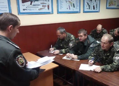 Персонал харьковской колонии учили жить по новому Уставу Полиции Украины