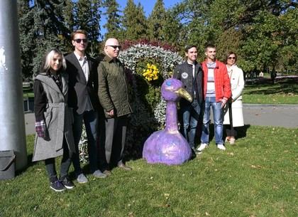 Группа харьковских студентов создала новый цветочный арт-объект