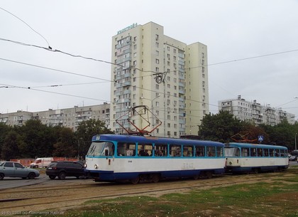 Возле Владимирской церкви реконструируют трамвайный переезд: как будут ходить маршрутки