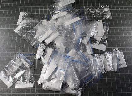 Пойманный с четырьмя сотнями пакетиков наркозакладчик может сесть на 12 лет