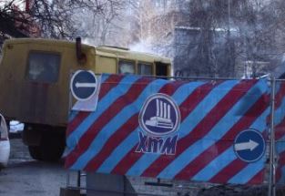 8 ноября перекрыли проезд по Театральной площади
