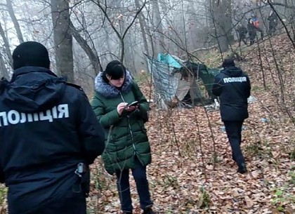Убийство школьницы в Покотиловке: полиция прочесывает два поселка