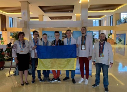 Харьковский школьник везет домой награду с олимпиады по астрономии в Поднебесной
