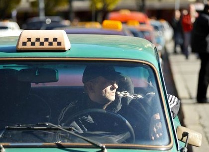 Налоговая занялась харьковскими таксистами
