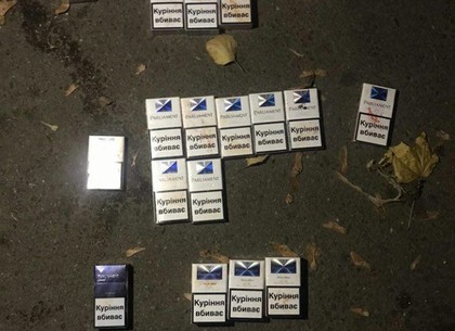 На Салтовке курильщик разбил витрину, чтобы украсть сигареты