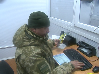 Военное положение в Харькове: горожане продолжают путешествовать