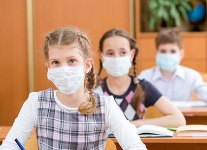 Рост заболеваемости на грипп привел к превышению эпид-порога в ряде районов Харьковщины – на карантине 7 учебных заведений