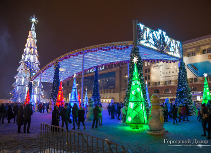 Новогодняя ночь на главной елке Харькова