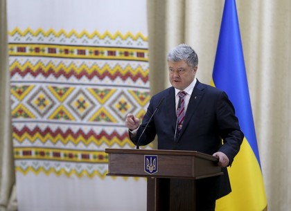 Петр Порошенко: Должны сделать Украину энергонезависимой за следующие пять лет