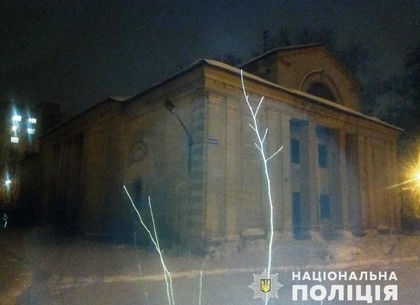 Заброшенный дом в Харькове не пережил очередной снегопад