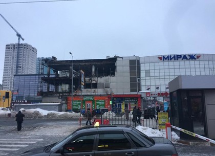 На Салтовке горел торговый центр (ВИДЕО, ФОТО)