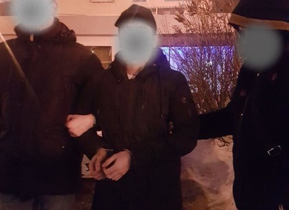 На границе задержан мужчина за попытку дать взятку (ФОТО)