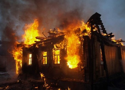 Волчанский район: в результате пожара погибли два человека