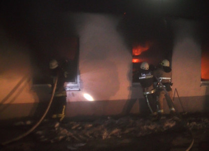 Слободской район: пожар на складе швейной фурнитуры (ВИДЕО)