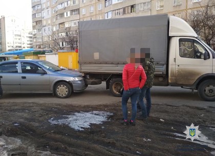 На окраине Харькова грузовик врезался в Opel