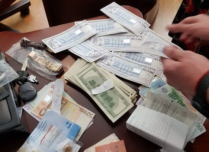 СБУ блокировала деятельность международной финансовой пирамиды в Харькове (ФОТО)
