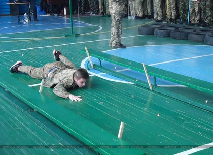 Школьники Индустриального района приняли участие в военно-спортивной игре (ФОТО)