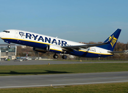 Лоукостер Ryanair начинает полеты из Харькова