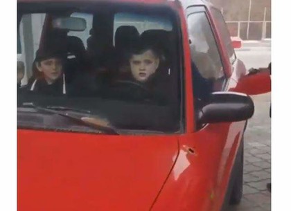 Под Харьковом замечены малолетние водители (ВИДЕО)