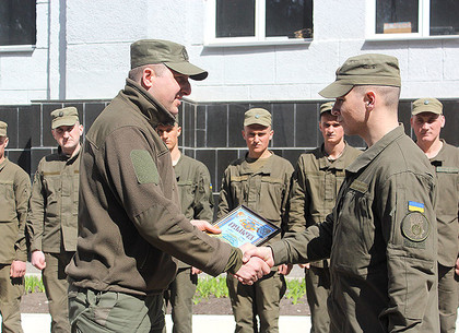 Военный комиссар рассказал, сколько денег получают призывники Харькова