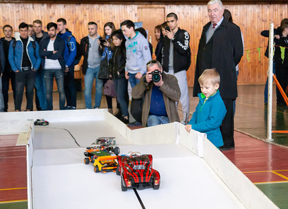 В Харкове прошли состязания роботов (ФОТО)