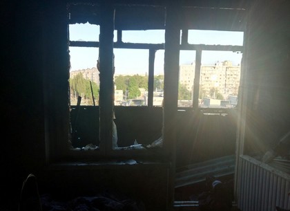 На Салтовке в многоэтажке выгорел балкон